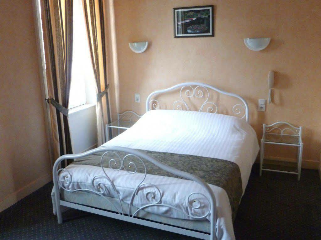 Le Relais De La Rance - Chambres D'Hotes Quedillac Екстер'єр фото