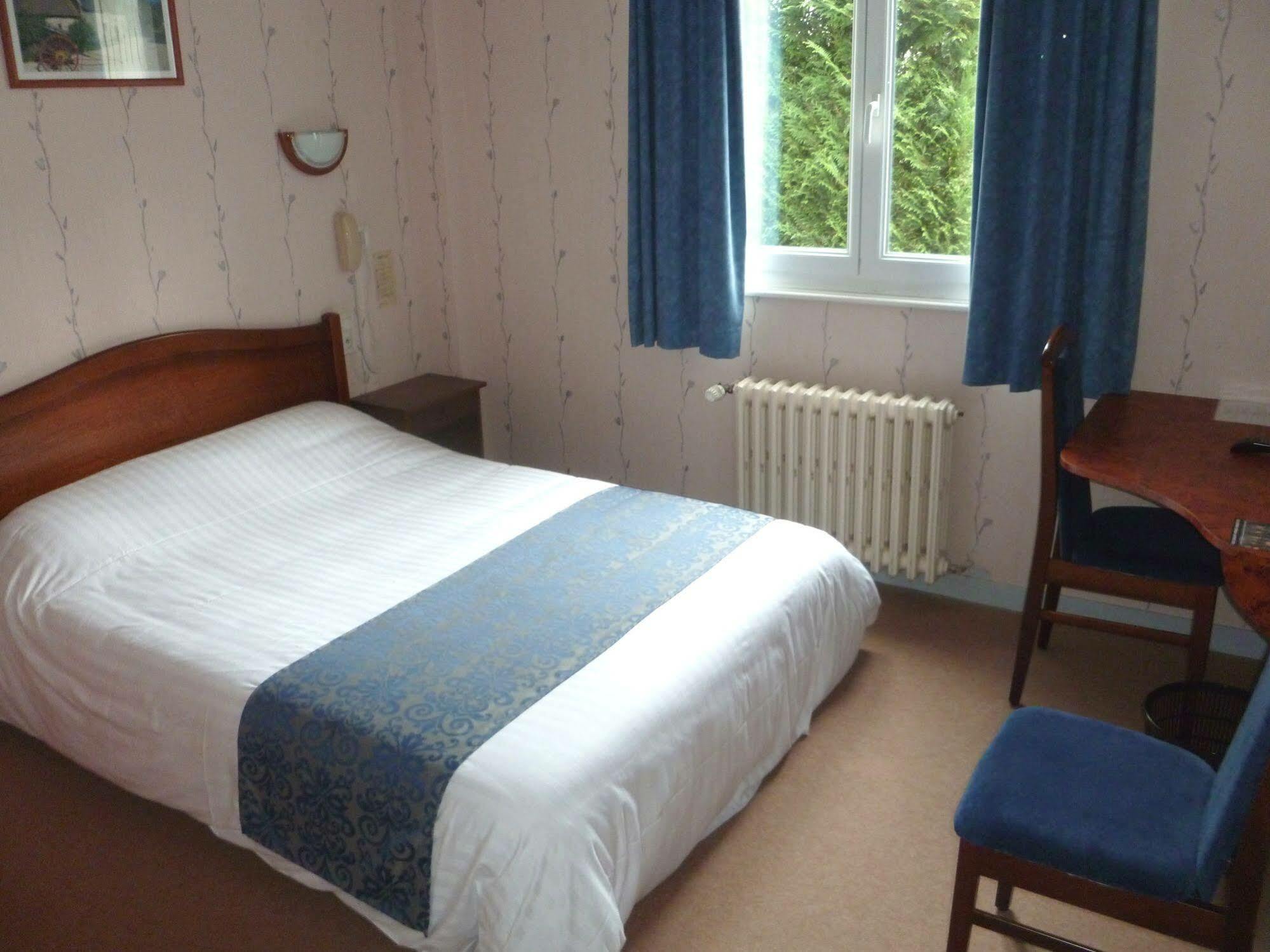 Le Relais De La Rance - Chambres D'Hotes Quedillac Екстер'єр фото