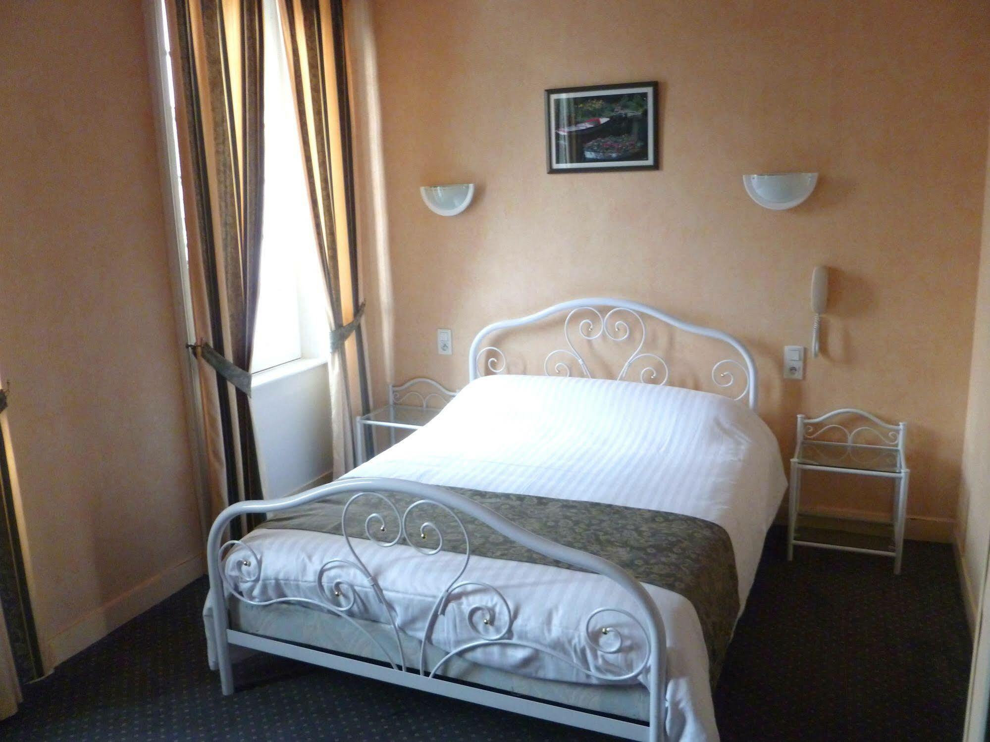 Le Relais De La Rance - Chambres D'Hotes Quedillac Екстер'єр фото