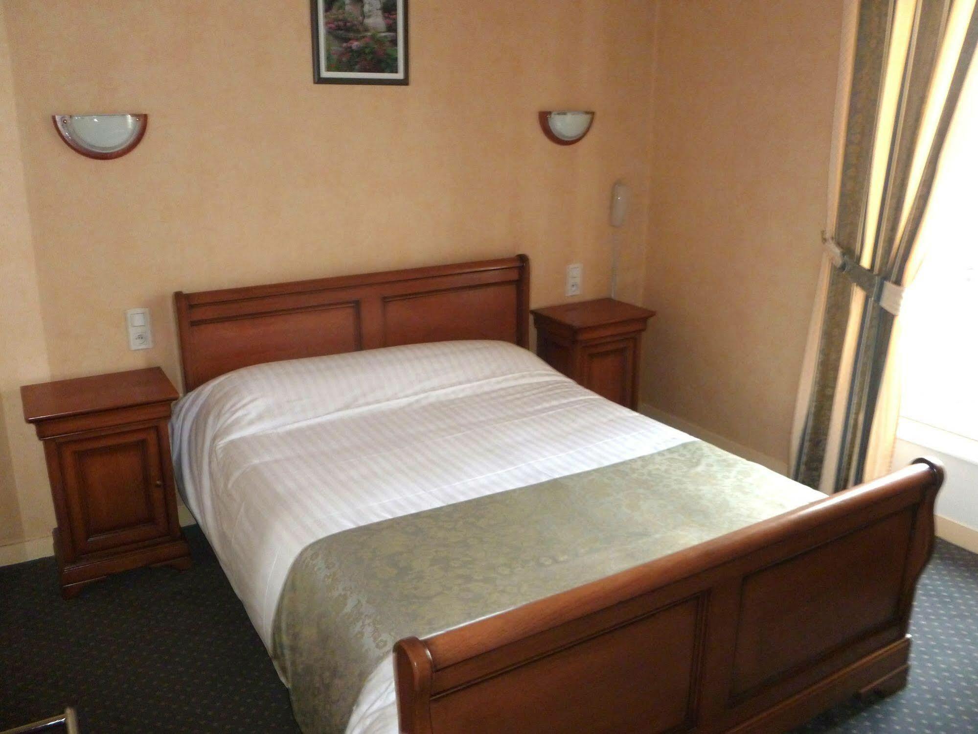 Le Relais De La Rance - Chambres D'Hotes Quedillac Екстер'єр фото